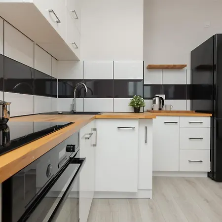 Διαμέρισμα Urban Wings - Airport With Parking & Balcony By Renters