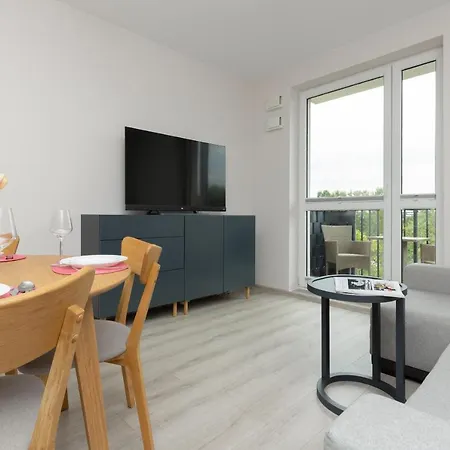 Apartment Urban Wings - Airport With Parking & Balcony By Renters Warsaw